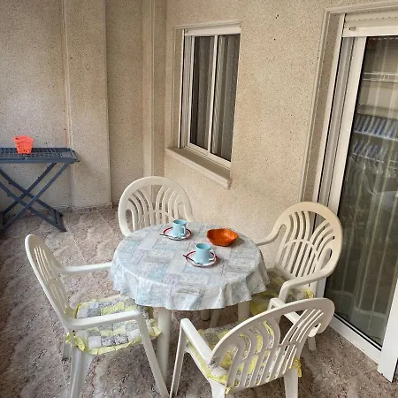 Homely Capitán *